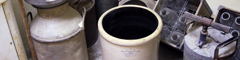 exhibits-header | Aztec Museum & Pioneer Village